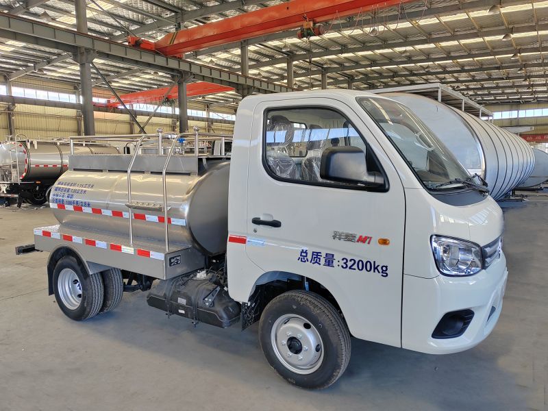 微型2橋鮮奶運輸車（1.3立方）